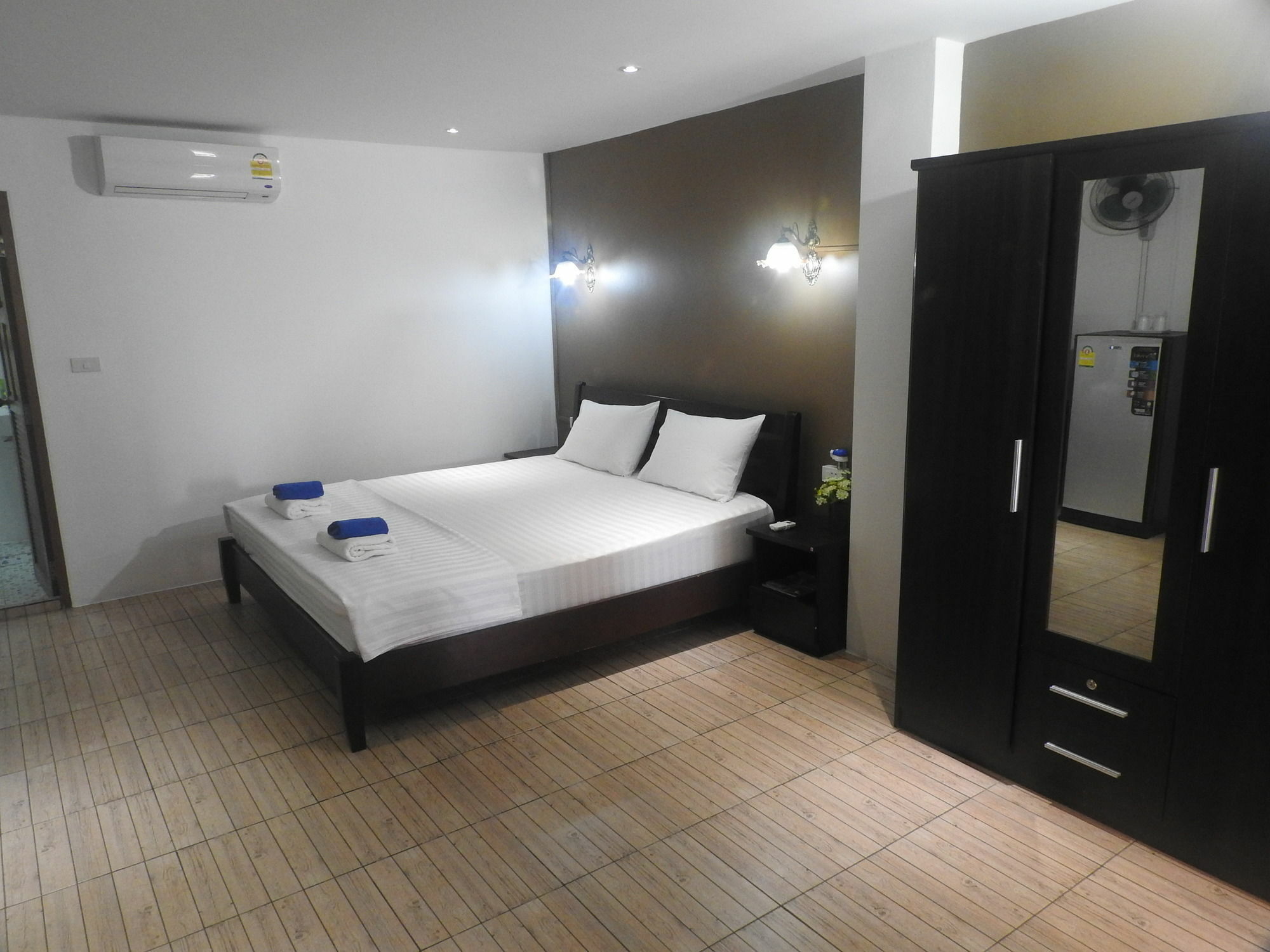 Allstar Guesthouse Karon Ngoại thất bức ảnh