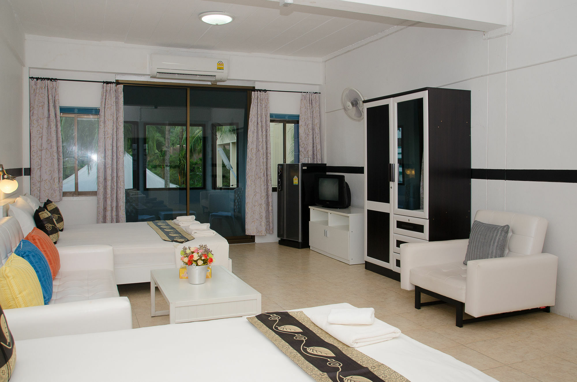 Allstar Guesthouse Karon Ngoại thất bức ảnh