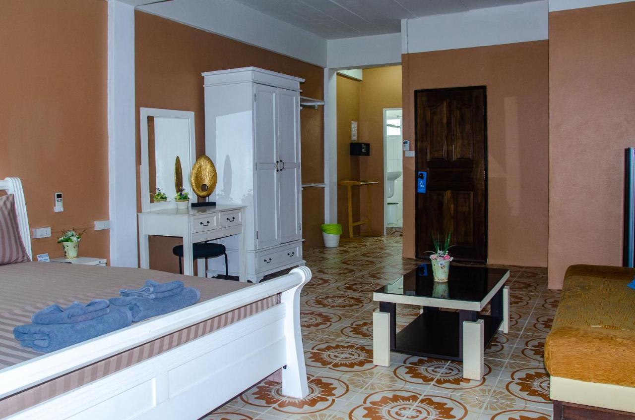 Allstar Guesthouse Karon Ngoại thất bức ảnh